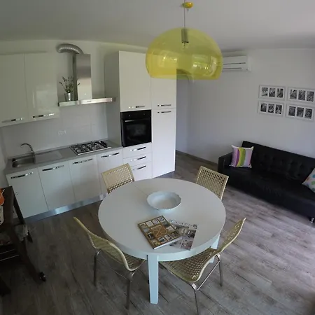 Casa マルチェージネ