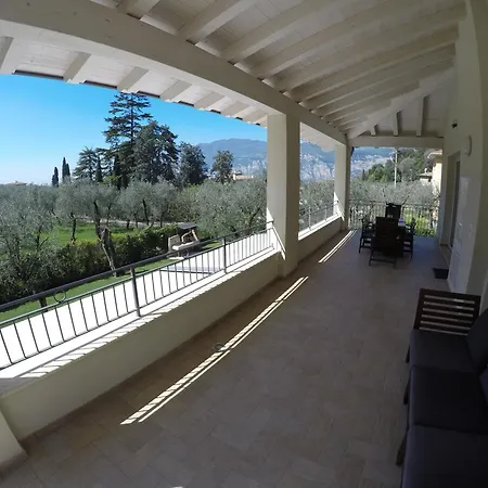 Casa マルチェージネ