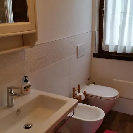 アパート Casa マルチェージネ